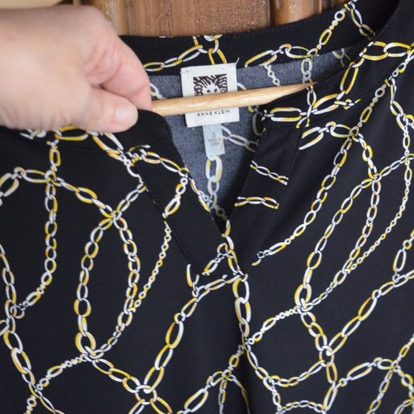 Anne Klein Black Top with Gold Chain Patterned Design Womens Size Small - Picture 5 of 11
